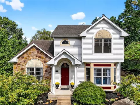 410 Bach Ave, Kirkwood, MO 63122