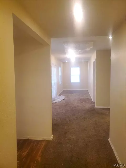 Entry Way - 768 Leon St, Cahokia, IL 62206 photo 5 of 7