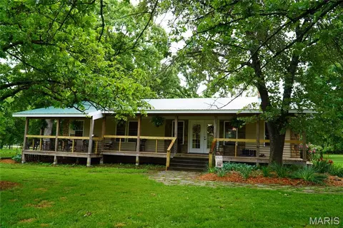 31514 Old Highway 5, Lebanon, MO 65536