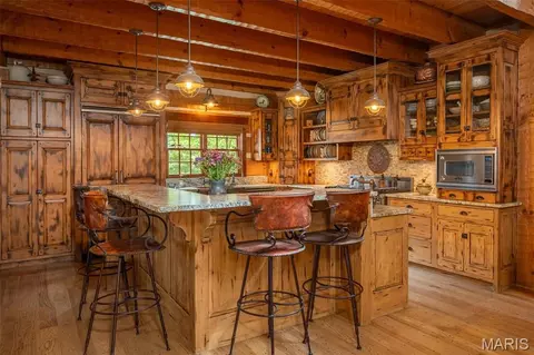 Kitchen - 5140 Saint Anns Rd, Washington, MO 63090 photo 1 of 6
