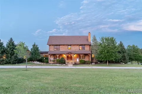 Exterior - 5140 Saint Anns Rd, Washington, MO 63090 photo 2 of 18