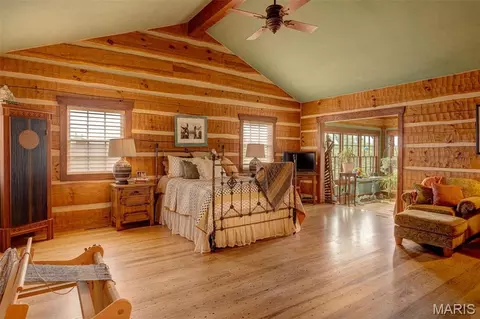 Bedroom - 5140 Saint Anns Rd, Washington, MO 63090 photo 1 of 5