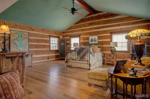 Bedroom - 5140 Saint Anns Rd, Washington, MO 63090 photo 2 of 5