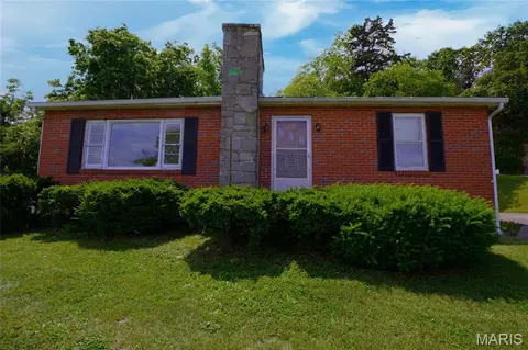524 W 8th St, Hermann, MO 65041