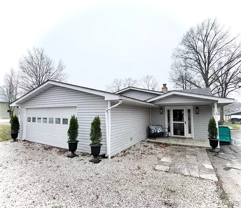 2255 Lakeshore Dr, Cuba, MO 65453