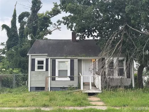 319 Benton St, Sikeston, MO 63801