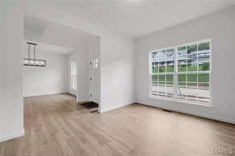 Living - 2410 Chukka Dr, Eureka, MO 63025 photo 1 of 8