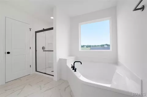 Bath - 2410 Chukka Dr, Eureka, MO 63025 photo 3 of 6
