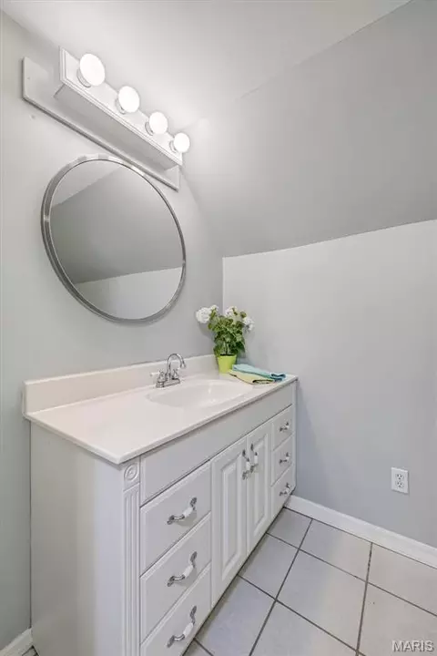 5424 Gresham Ave, Saint Louis, MO 63109 photo 31