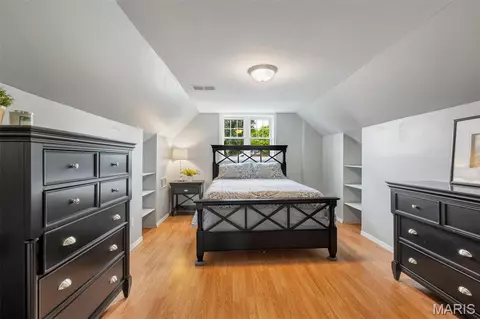 5424 Gresham Ave, Saint Louis, MO 63109 photo 33