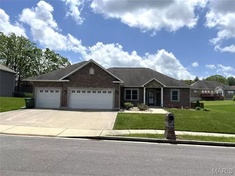306 Traci Dawn Dr, Rolla, MO 65401 photo 1