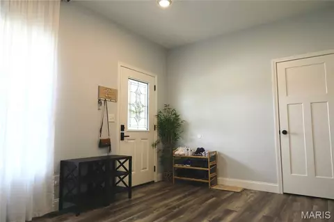 Entry Way - 15580 Top Dr, Saint Robert, MO 65584 photo 1 of 9