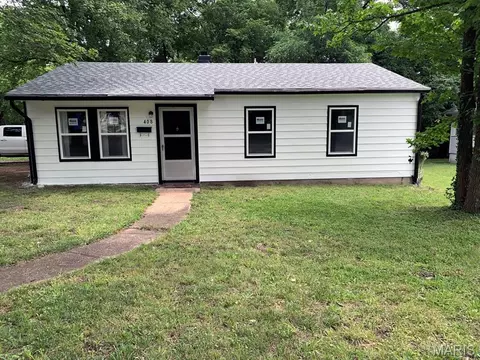 408 4th St, Doniphan, MO 63935