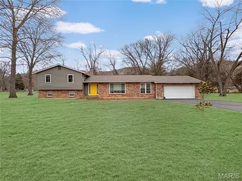 5967 Town And Country Ln, House Springs, MO 63051