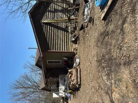 9694 Carron Rd, Bloomsdale, MO 63627