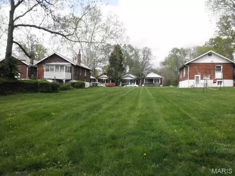 6522 Julian Ave, University City, MO 63133