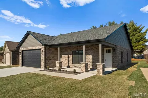 1835 Carrington Way, Swansea, IL 62226