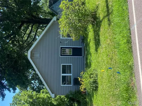 808 W Washington St, Saint James, MO 65559