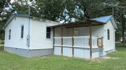 Exterior - 10240 Silverleaf Rd, Mineral Point, MO 63660 photo 5 of 10