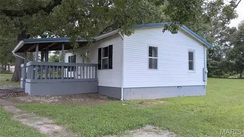 Exterior - 10240 Silverleaf Rd, Mineral Point, MO 63660 photo 6 of 10
