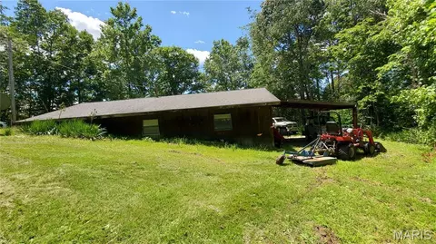 16680 Cantrell Dr W, Licking, MO 65542