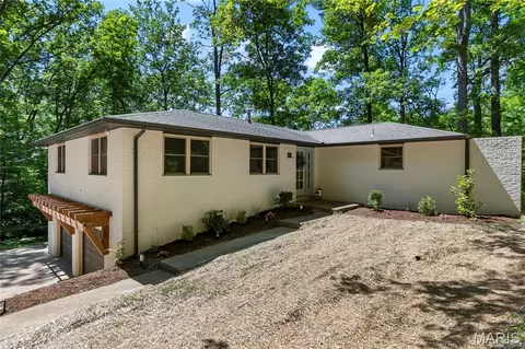 495 S Lake Dr, Cape Girardeau, MO 63701