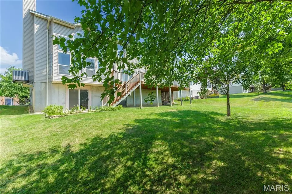 Exterior - 10354 Jade Forest Dr, Saint Louis, MO 63123 photo 6 of 8