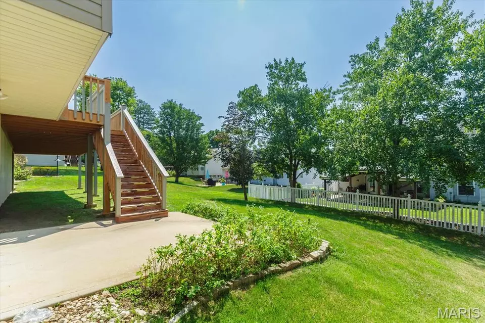 Exterior - 10354 Jade Forest Dr, Saint Louis, MO 63123 photo 5 of 8
