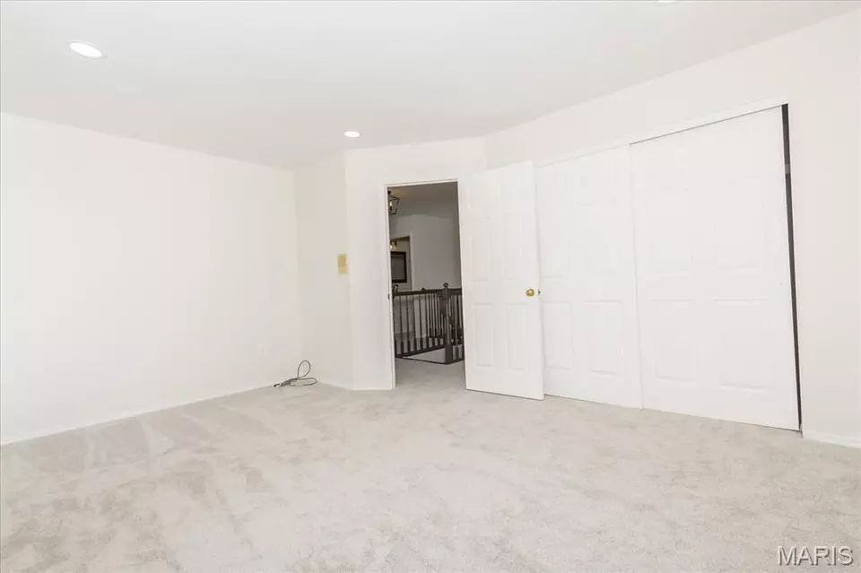 Bedroom - 10354 Jade Forest Dr, Saint Louis, MO 63123 photo 4 of 6