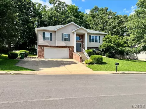 1004 Cypress Dr, Rolla, MO 65401 photo 1