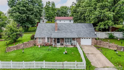 106 Red Bud Cir, Saint Robert, MO 65584 photo 1