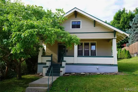 130 E 2nd St, Hermann, MO 65041