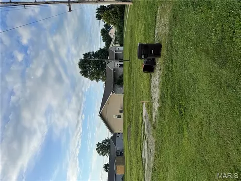 815 N Dickerson St, Palmyra, MO 63461