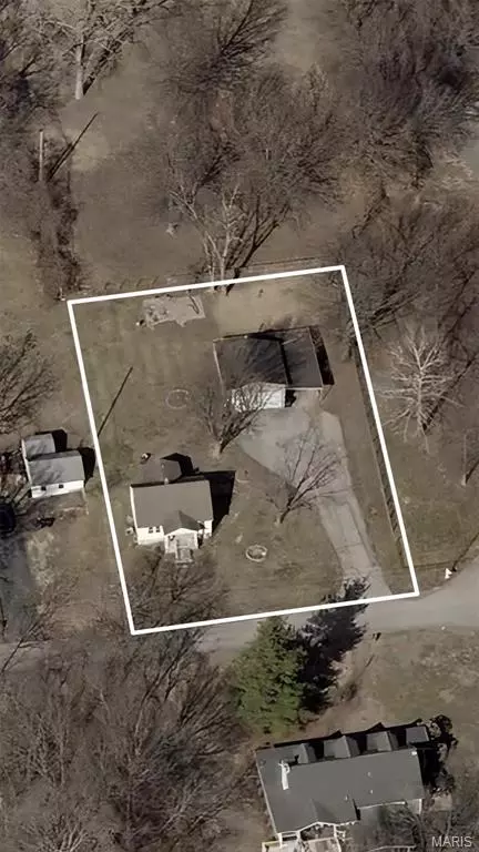 3153 Sunrise Ln, Oakville, MO 63129