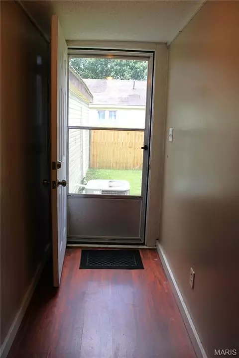 Entry Way - 1022 E 4th St, Kennett, MO 63857 photo 1 of 1