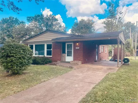 7171 White Oak Ln, University City, MO 63130