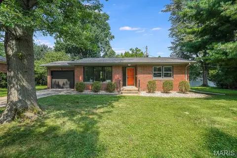 609 Grandview Ave, Edwardsville, IL 62025