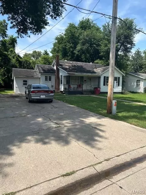 1140 Ruth St, Sikeston, MO 63801