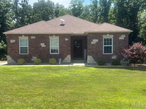 404 Deep Forest Dr, Hawk Point, MO 63349 photo 1