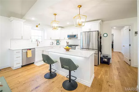 Kitchen - 236 Haydens Trl, Jackson, MO 63755 photo 3 of 6