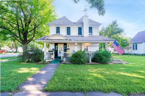 131 W James Blvd, Saint James, MO 65559
