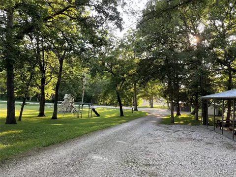 Exterior - 421 Park Ln, Union, MO 63084 photo 10 of 16