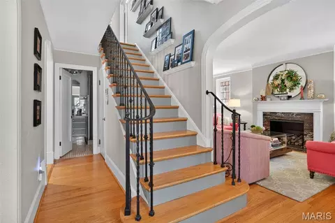 6375 Devonshire Ave, Saint Louis, MO 63109 photo 9