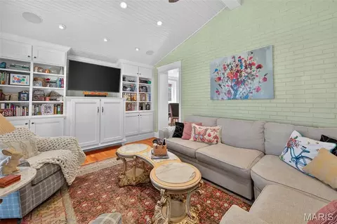 6375 Devonshire Ave, Saint Louis, MO 63109 photo 28