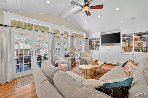 6375 Devonshire Ave, Saint Louis, MO 63109 photo 26