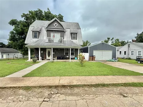 608 Marshall St, Fredericktown, MO 63645 photo 1