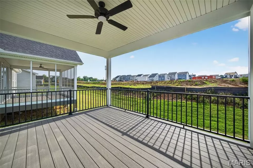 Exterior - 706 Barnwood Hill Dr, Wentzville, MO 63385 photo 3 of 5