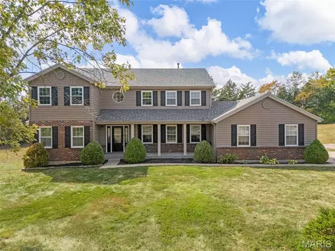 1131 Jade Dr, Moscow Mills, MO 63362