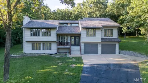 12535 Tall Pine Dr, Sainte Genevieve, MO 63670