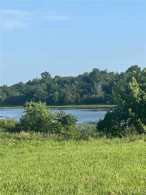 1393 Warren Lake Dr, Jackson, MO 63755